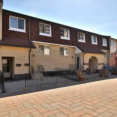 2170,&nbsp;Bromsgrove, Clarkson, Mississauga
