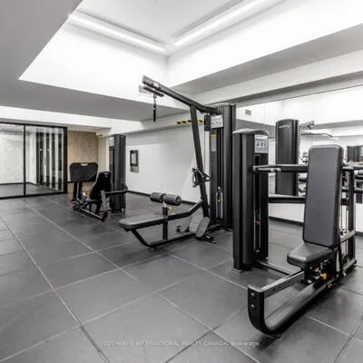 1035,&nbsp;Southdown, Clarkson, Mississauga