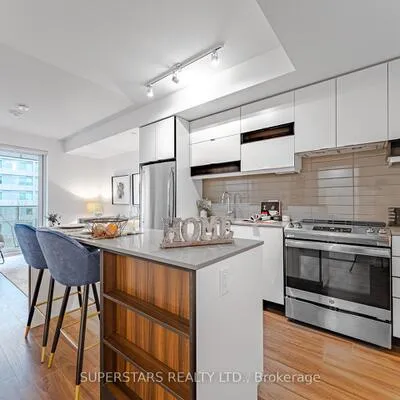 4065,&nbsp;Confederation, City Centre, Mississauga