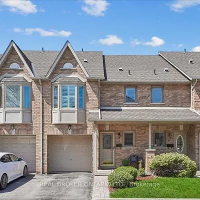 1385,&nbsp;Lakeshore, Clarkson, Mississauga