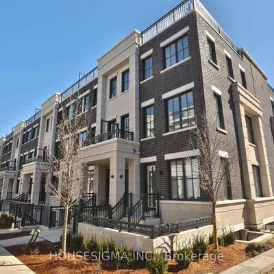 657,&nbsp;Cricklewood, Mineola, Mississauga