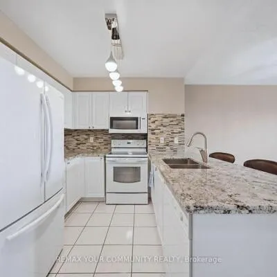 25,&nbsp;Kingsbridge Garden, Hurontario, Mississauga