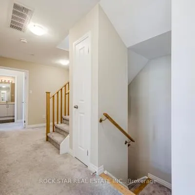 670,&nbsp;Atwater, Mineola, Mississauga