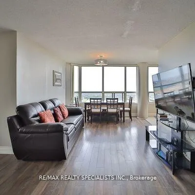 400,&nbsp;Webb, City Centre, Mississauga