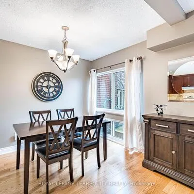 1230,&nbsp;Gripsholm, Applewood, Mississauga