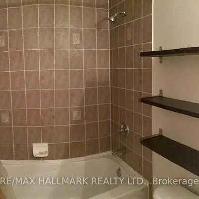 320,&nbsp;City Centre, City Centre, Mississauga