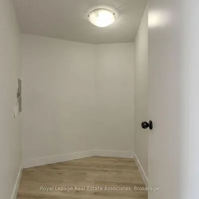 3695,&nbsp;Kaneff, Mississauga Valleys, Mississauga