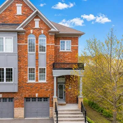 230,&nbsp;Paisley, Cooksville, Mississauga