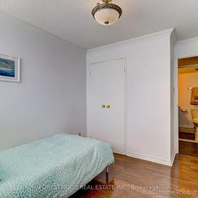 3700,&nbsp;Kaneff, Mississauga Valleys, Mississauga