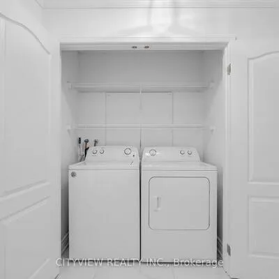 6050,&nbsp;Bidwell, East Credit, Mississauga