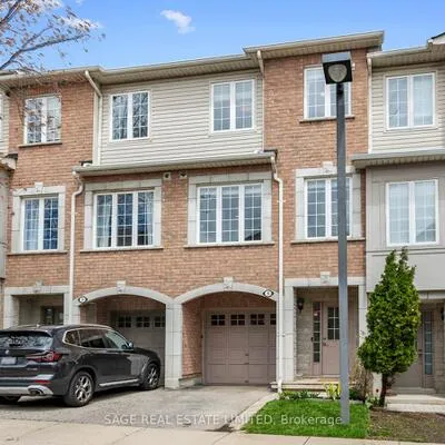 3071,&nbsp;Treadwells, Applewood, Mississauga