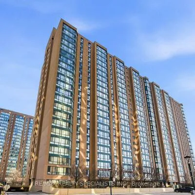 145,&nbsp;Hillcrest, Cooksville, Mississauga
