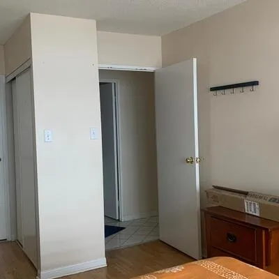 550,&nbsp;Webb, City Centre, Mississauga