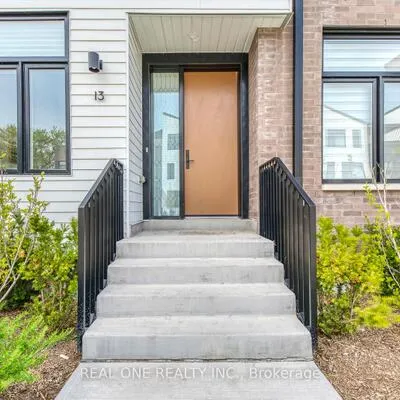20,&nbsp;Lou Parsons, Port Credit, Mississauga