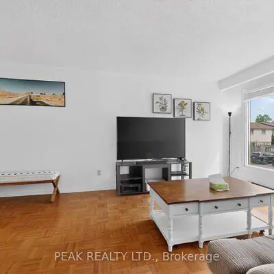 2380,&nbsp;Bromsgrove, Clarkson, Mississauga