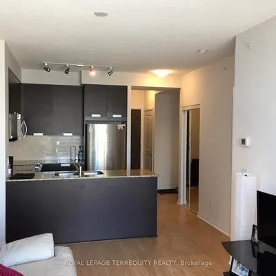 75,&nbsp;Eglinton, Hurontario, Mississauga