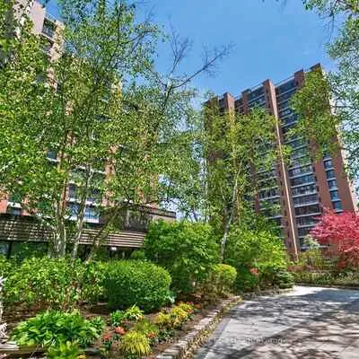 1400,&nbsp;Dixie, Lakeview, Mississauga