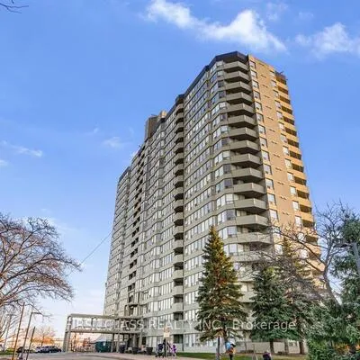 700,&nbsp;Constellation, Hurontario, Mississauga