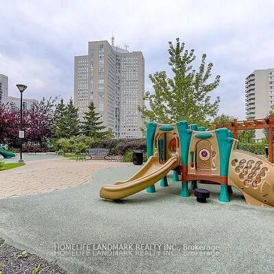 208,&nbsp;Enfield, City Centre, Mississauga