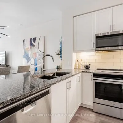 657,&nbsp;Cricklewood, Mineola, Mississauga