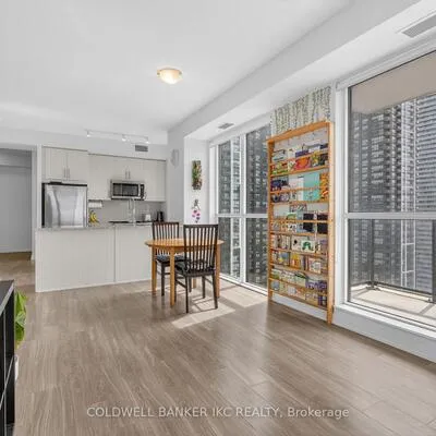 4055,&nbsp;Parkside Village, City Centre, Mississauga