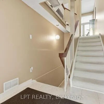 24,&nbsp;Reid, Streetsville, Mississauga