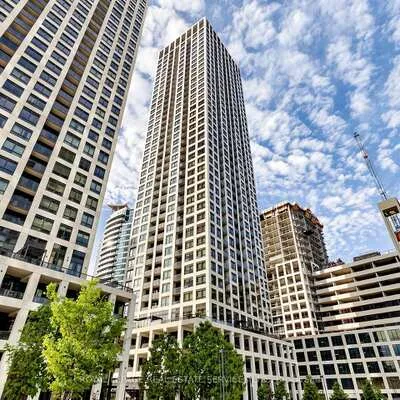 30,&nbsp;Elm, Fairview, Mississauga