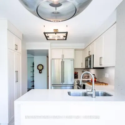 1700,&nbsp;THE COLLEGEWAY, Erin Mills, Mississauga