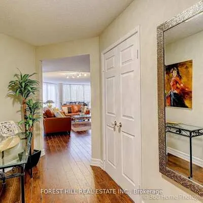 45,&nbsp;Kingsbridge Garden, Hurontario, Mississauga
