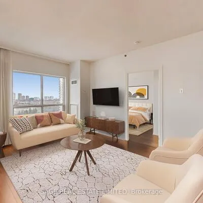 810,&nbsp;Scollard, East Credit, Mississauga