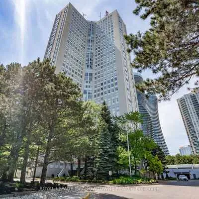 3650,&nbsp;Kaneff, Mississauga Valleys, Mississauga