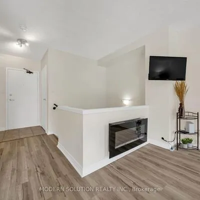 1000,&nbsp;Cedarglen, Erindale, Mississauga