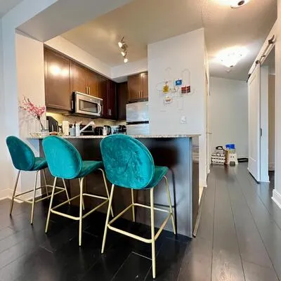 80,&nbsp;Absolute, City Centre, Mississauga