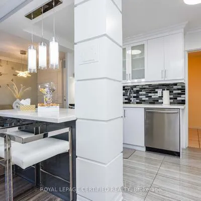 3170,&nbsp;Kirwin, Cooksville, Mississauga