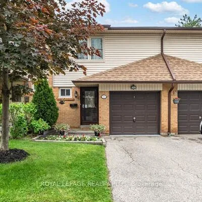 2120,&nbsp;RATHBURN, Rathwood, Mississauga