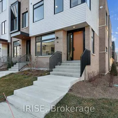 40,&nbsp;Lou Parsons, Port Credit, Mississauga