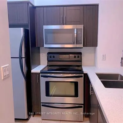 388,&nbsp;Prince Of Wales, City Centre, Mississauga