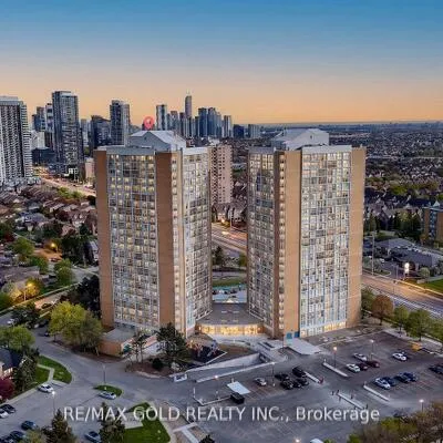 35,&nbsp;Trailwood, Hurontario, Mississauga