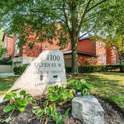 1100,&nbsp;Queen, Lorne Park, Mississauga