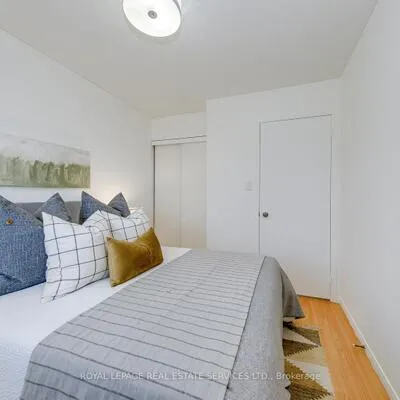 6950,&nbsp;Tenth, Lisgar, Mississauga