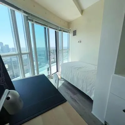 60,&nbsp;Absolute, City Centre, Mississauga