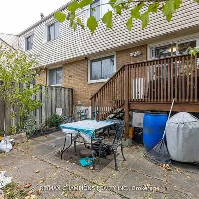 3525,&nbsp;Brandon Gate, Malton, Mississauga