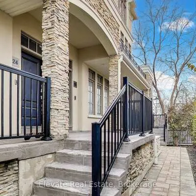 3083,&nbsp;Cawthra, Applewood, Mississauga