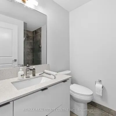 30,&nbsp;Elm, Fairview, Mississauga