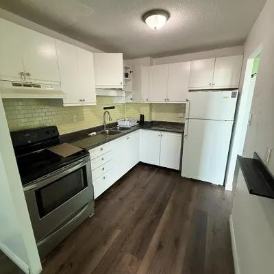530,&nbsp;Lolita, Mississauga Valleys, Mississauga