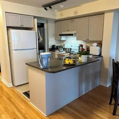 33,&nbsp;Elm, City Centre, Mississauga
