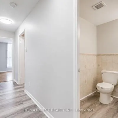 115,&nbsp;Hillcrest, Cooksville, Mississauga