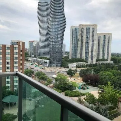 208,&nbsp;Enfield, City Centre, Mississauga