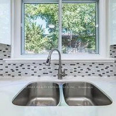 3065,&nbsp;Lenester, Erindale, Mississauga