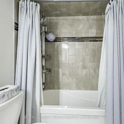550,&nbsp;Webb, City Centre, Mississauga